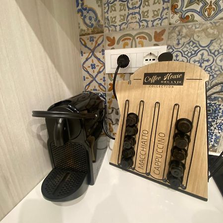 La Casetta Di Leo 팔레르모 외부 사진